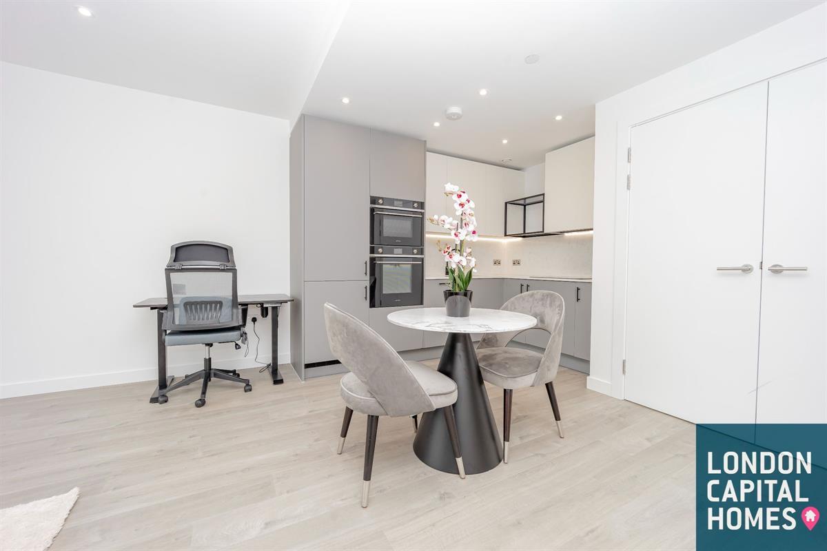 1 bed property in Willowbrook House, Coster Avenue, London